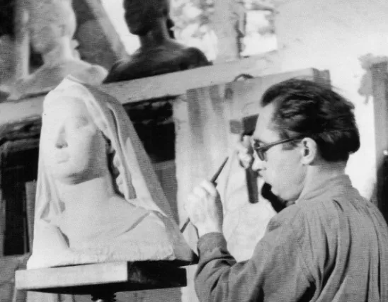 Albert Hames dans son atelier, 1950