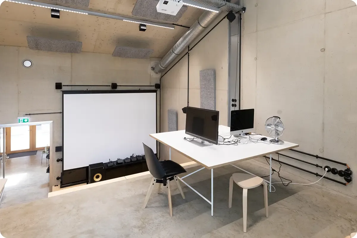 Studio 3